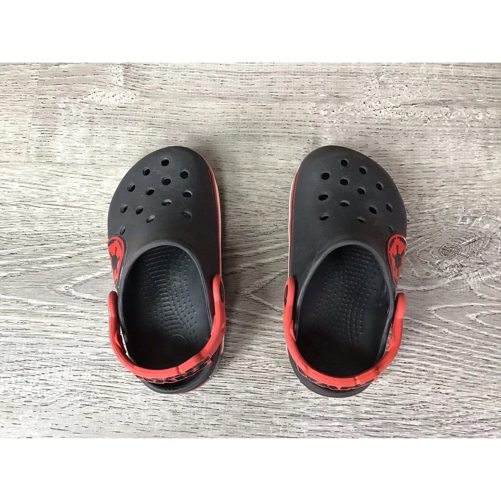Crocs Star Wars Darth Vader C9 Shoe Clogs Childs Size 9 Black/Red Disney Slip On
